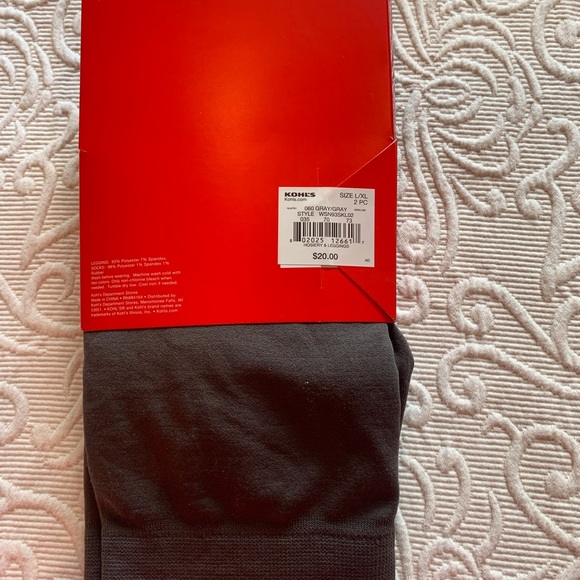 Leggings with Fuzzy Sock Set - Picture 2 of 2